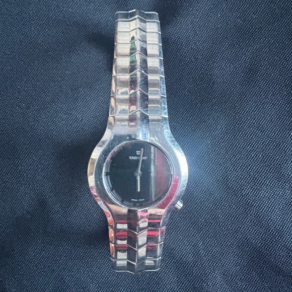 Tag Heuer Silver Watch with Sapphire Crystal - Picture 4 of 5